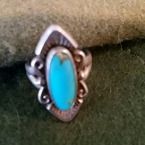 Turquoise and Silver Ring - Picture 2 of 6